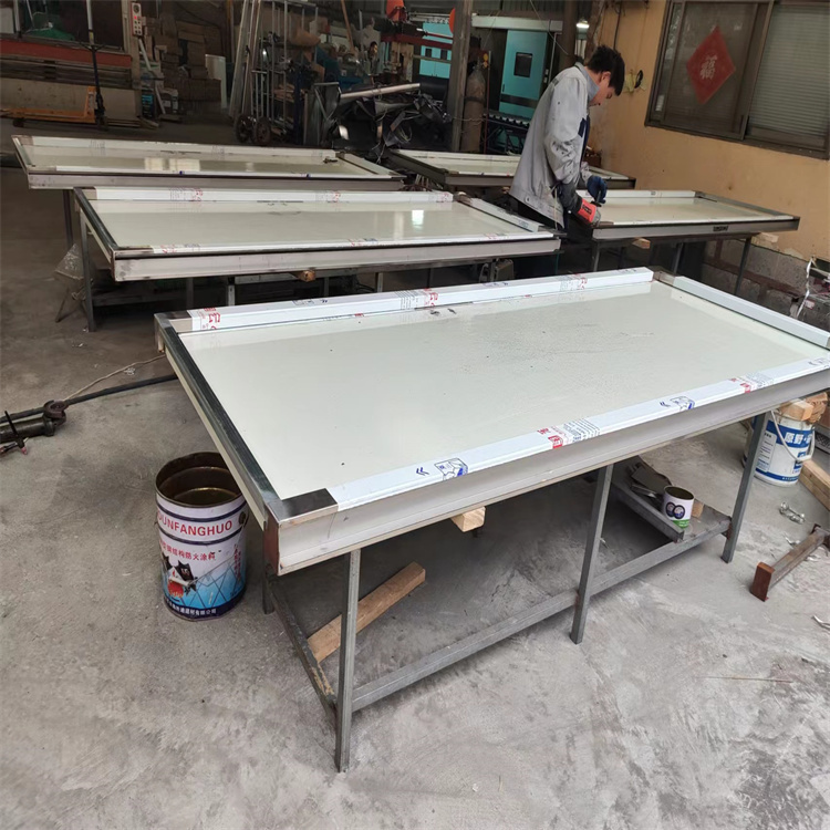 无锡铅门能隔住辐射吗